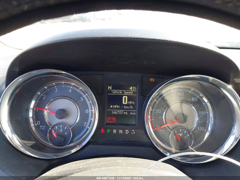 2013 Chrysler Town & Country Touring VIN: 2C4RC1BG4DR555270 Lot: 43671439