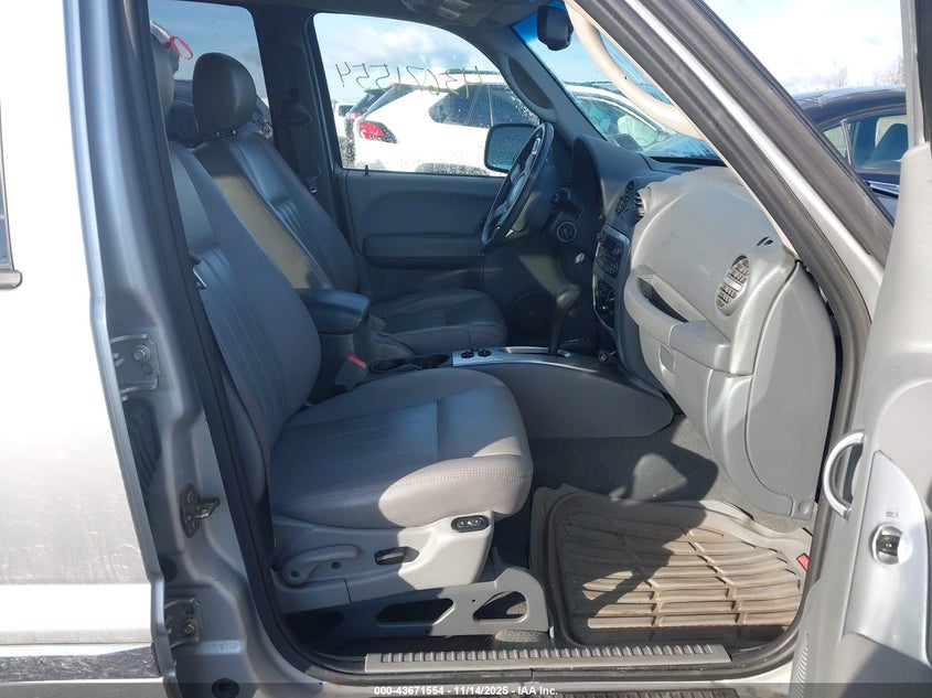 1J4GL58K06W162297 2006 JEEP LIBERTY (NORTH AMERICA) photo no. 5