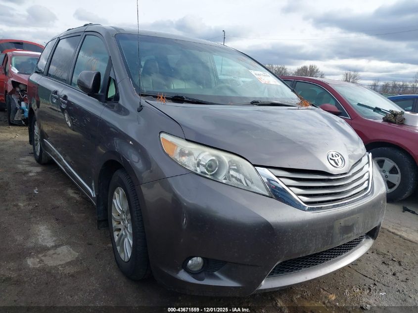 TOYOTA SIENNA XLE V6 8 PASSENGER