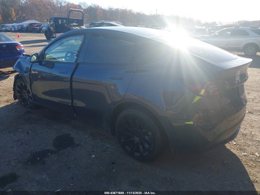 2023 Tesla Model Y Awd/Long Range Dual Motor All-Wheel Drive