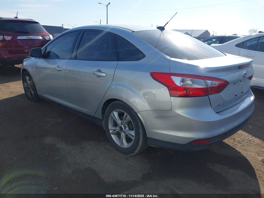 Vin: 1fadp3f28el317480, lot: 44166939, ford focus se 20143