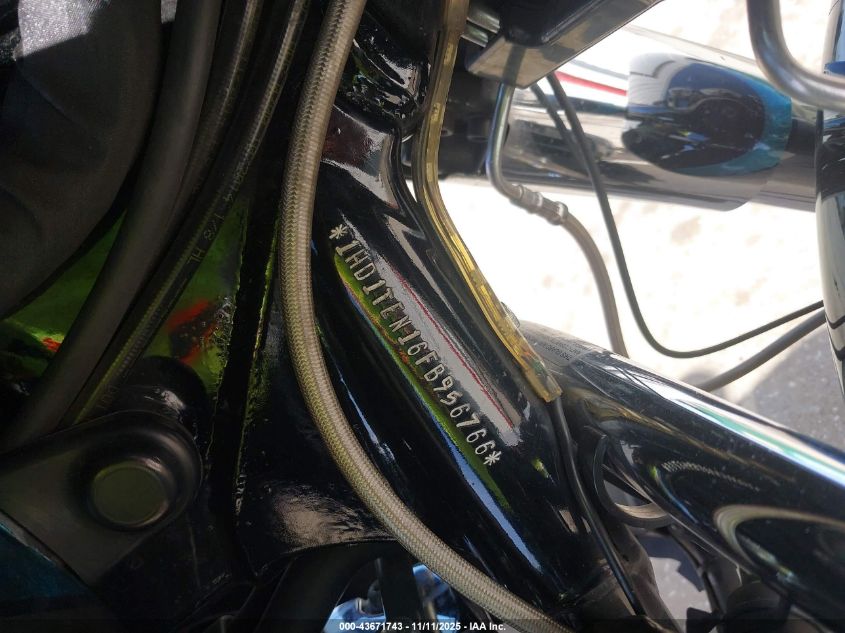 2015 Harley-Davidson Flhtkse Cvo Limited VIN: 1HD1TEN16FB956766 Lot: 43671743