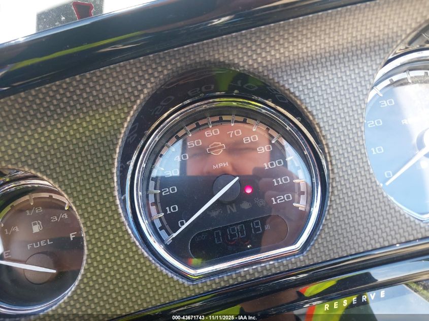 2015 Harley-Davidson Flhtkse Cvo Limited VIN: 1HD1TEN16FB956766 Lot: 43671743