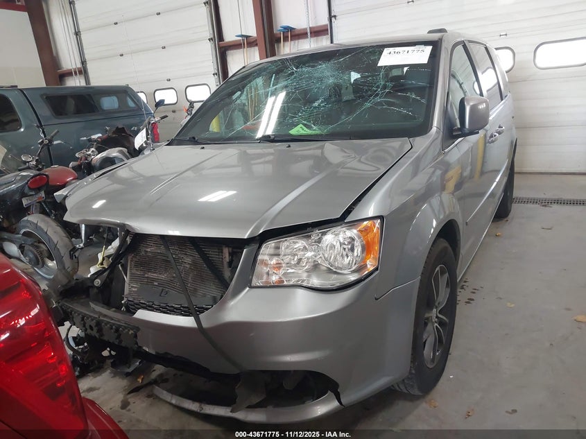 2017 Dodge Grand Caravan Sxt VIN: 2C4RDGCG6HR858166 Lot: 43671775