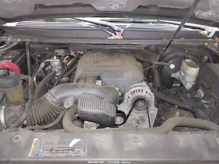 2008 GMC Yukon Denali VIN: 1GKFK638X8J239073 Lot: 43671907