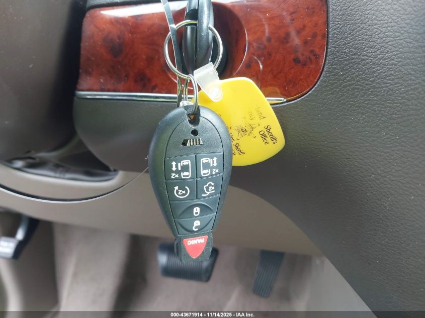 2012 Chrysler Town & Country Touring-L VIN: 2C4RC1CG5CR363532 Lot: 43671914