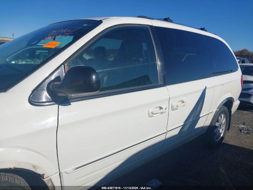 2005 Chrysler Town & Country Limited VIN: 2C4GP64L85R260970 Lot: 43671915