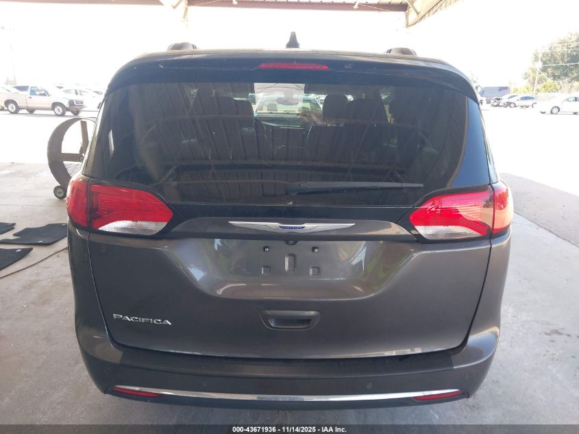 2019 Chrysler Pacifica Touring L VIN: 2C4RC1BG0KR731633 Lot: 43671936