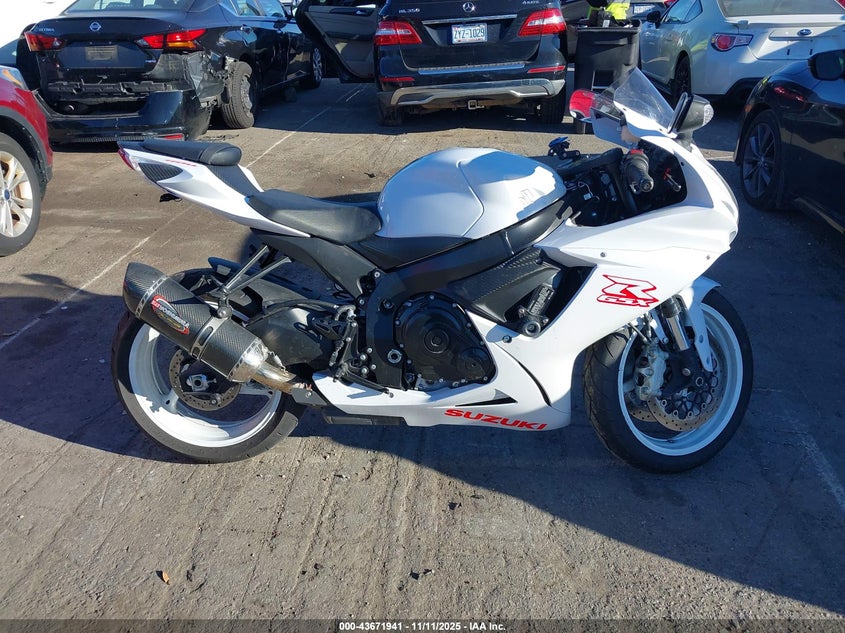 2020 Suzuki Gsx-R600 VIN: JS1GN7FA0L7100694 Lot: 43671941