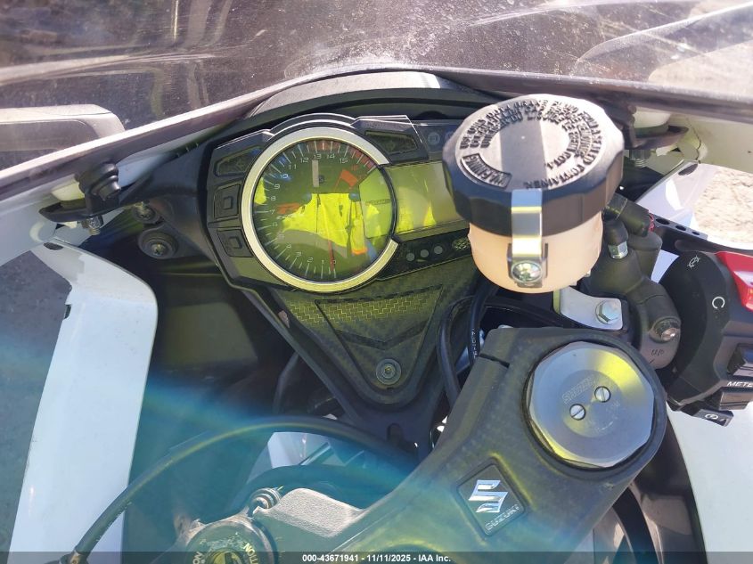 2020 Suzuki Gsx-R600 VIN: JS1GN7FA0L7100694 Lot: 43671941