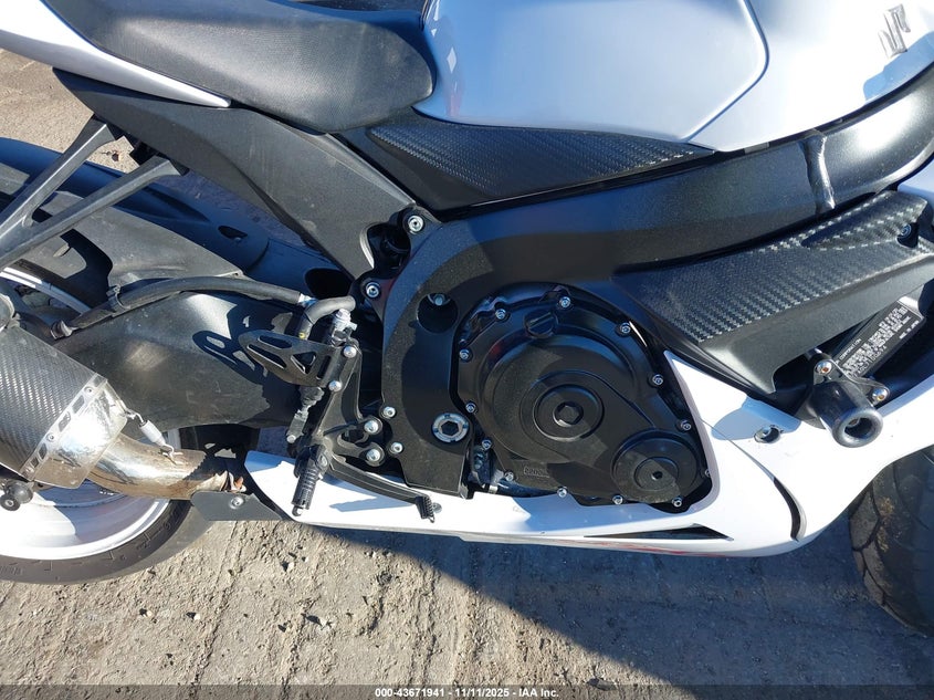 2020 Suzuki Gsx-R600 VIN: JS1GN7FA0L7100694 Lot: 43671941