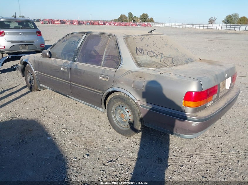 1HGCB7652PA136929 1993 HONDA ACCORD photo no. 3