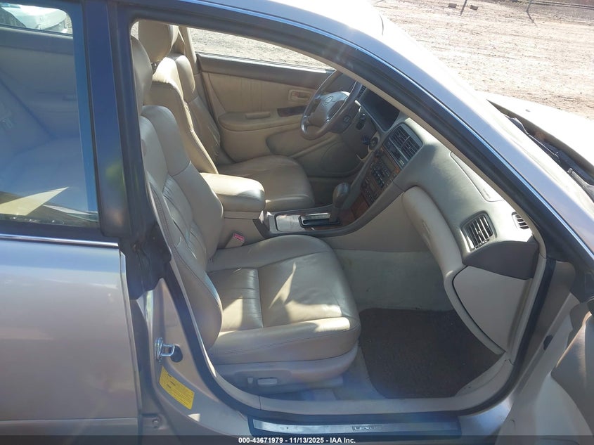 JT8BF28G8Y0240797 2000 LEXUS ES photo no. 5