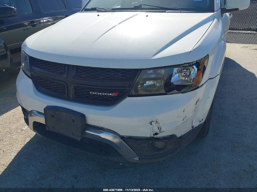 2018 Dodge Journey Crossroad VIN: 3C4PDCGG7JT490058 Lot: 43671999