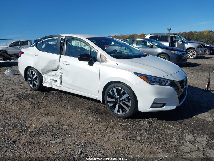 NISSAN VERSA SR XTRONIC CVT