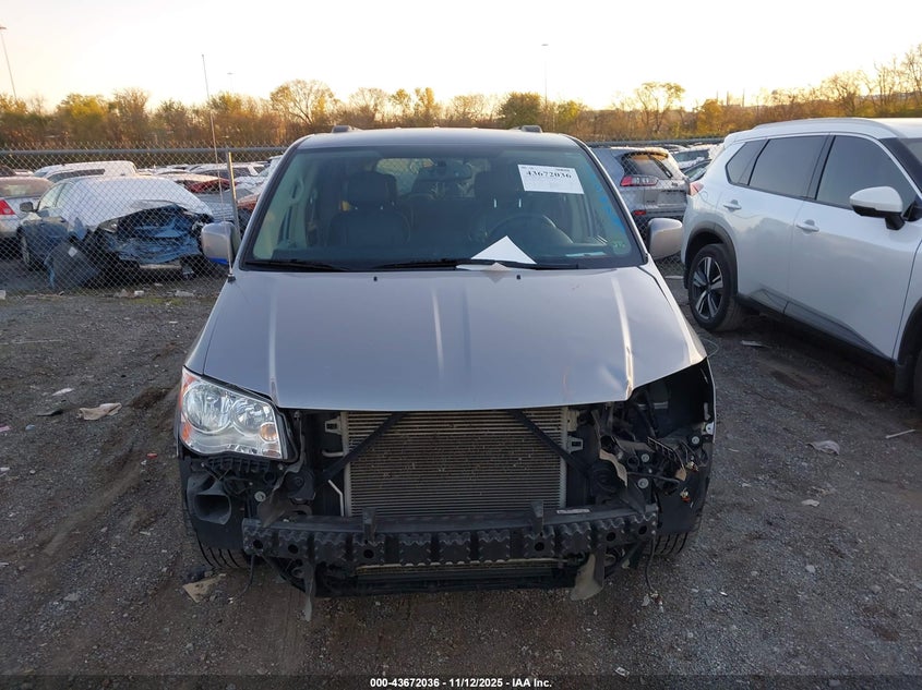 2016 Chrysler Town & Country Touring VIN: 2C4RC1BG0GR173029 Lot: 43672036