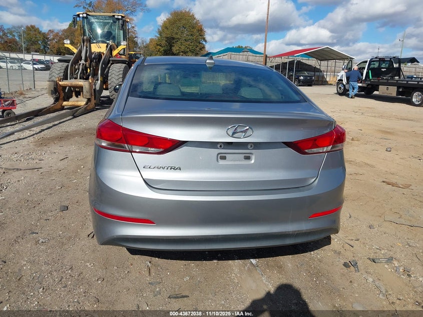 2017 HYUNDAI ELANTRA SE 5NPD84LF6HH118215