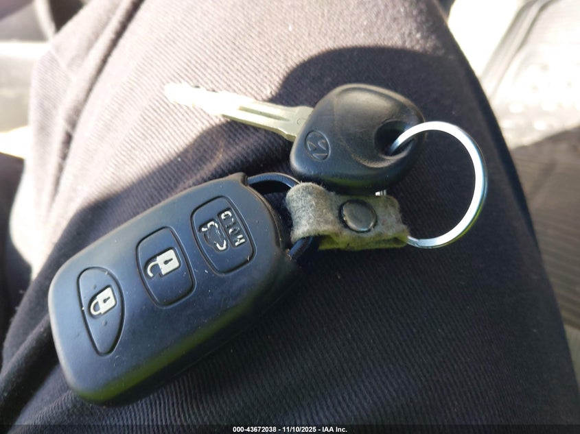 2017 HYUNDAI ELANTRA SE 5NPD84LF6HH118215