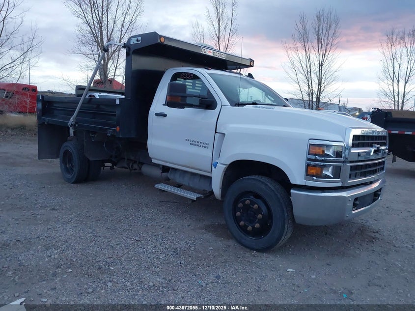 2022 CHEVROLET SILVERADO 4500HD 1WT