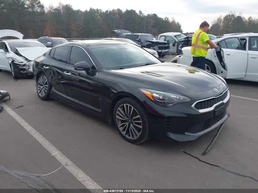 KIA STINGER PREMIUM