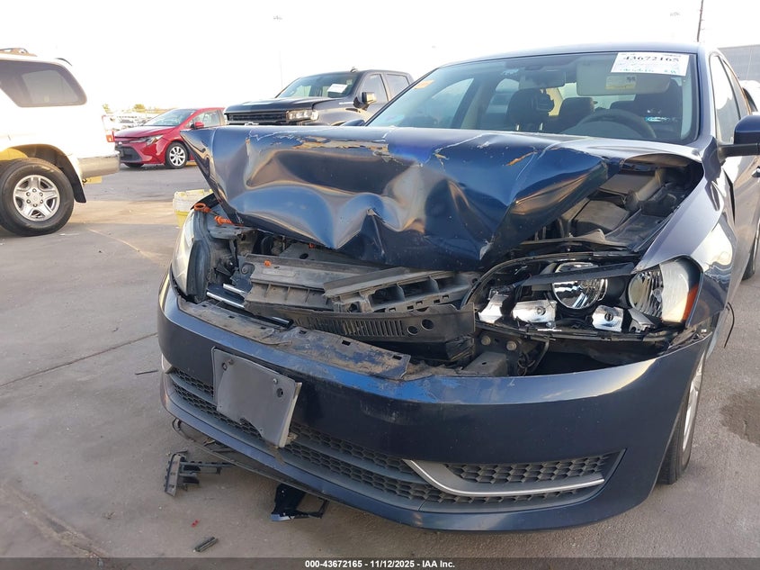 2012 Volkswagen Passat 2.5L S VIN: 1VWAH7A35CC022316 Lot: 43672165