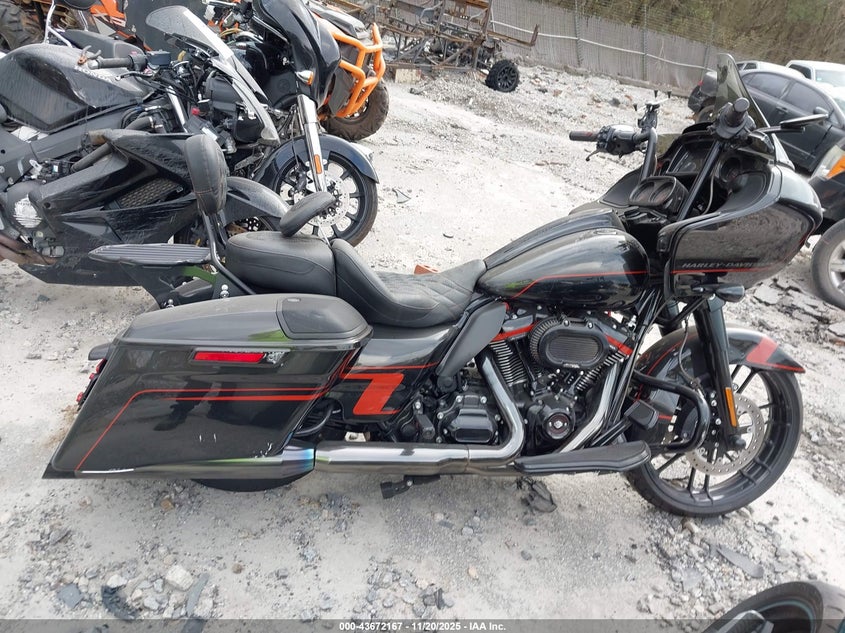 2018 Harley-Davidson Fltrxse Cvo Road Glide VIN: 1HD1TCL18JB955098 Lot: 43672167