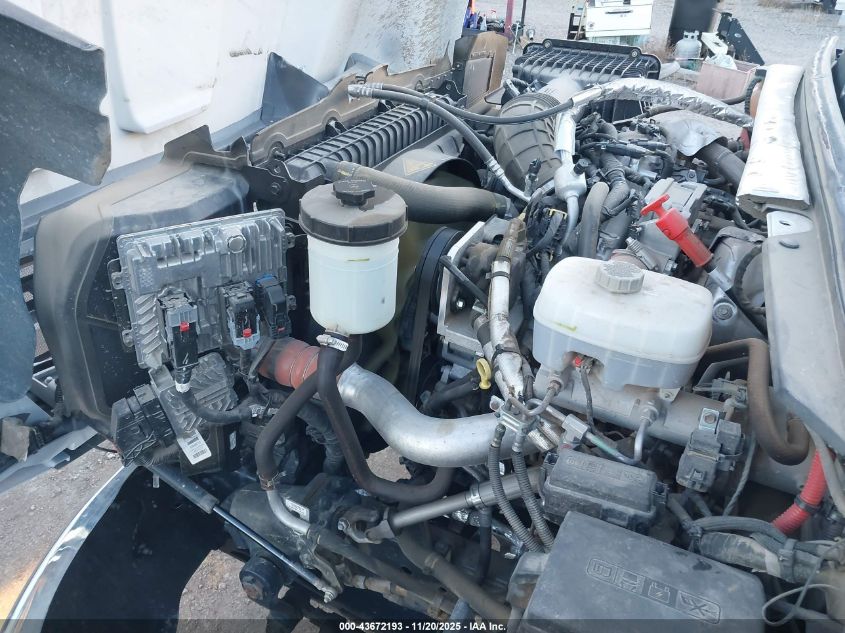 2022 Chevrolet Silverado 4500Hd 1Wt VIN: 1HTKJPVK2NH867694 Lot: 43672193