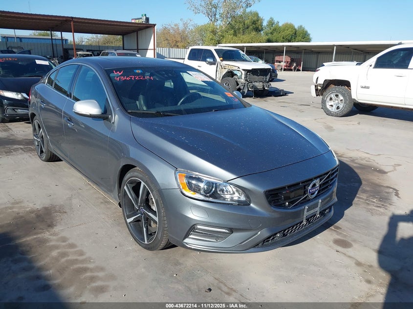 VOLVO S60 T6 DRIVE-E R-DESIGN PLATINUM