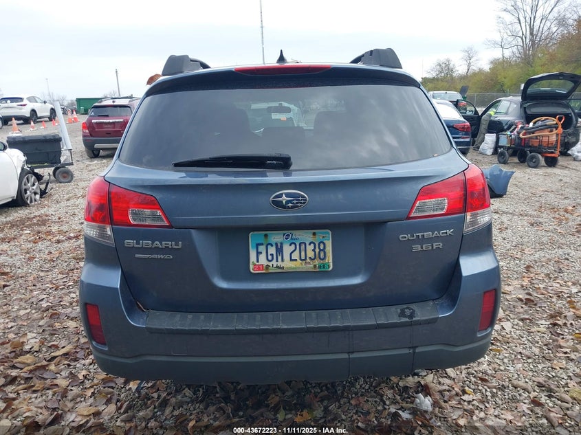 2014 SUBARU OUTBACK 3.6R LIMITED - 4S4BRDKC2E2242390
