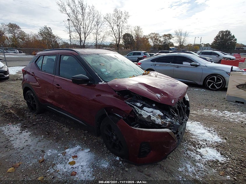 NISSAN KICKS SR XTRONIC CVT