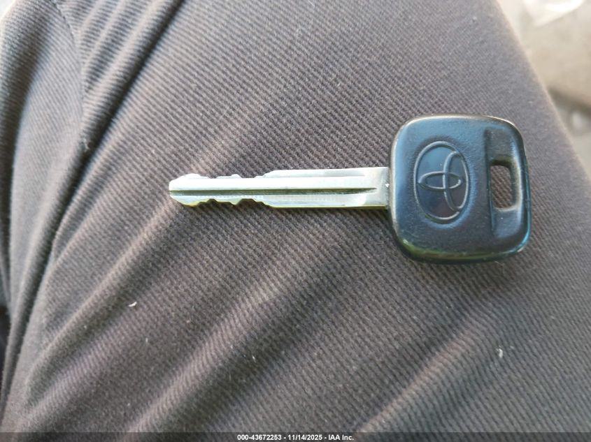 2003 Toyota Camry Le VIN: 4T1BE32K93U180713 Lot: 43672253