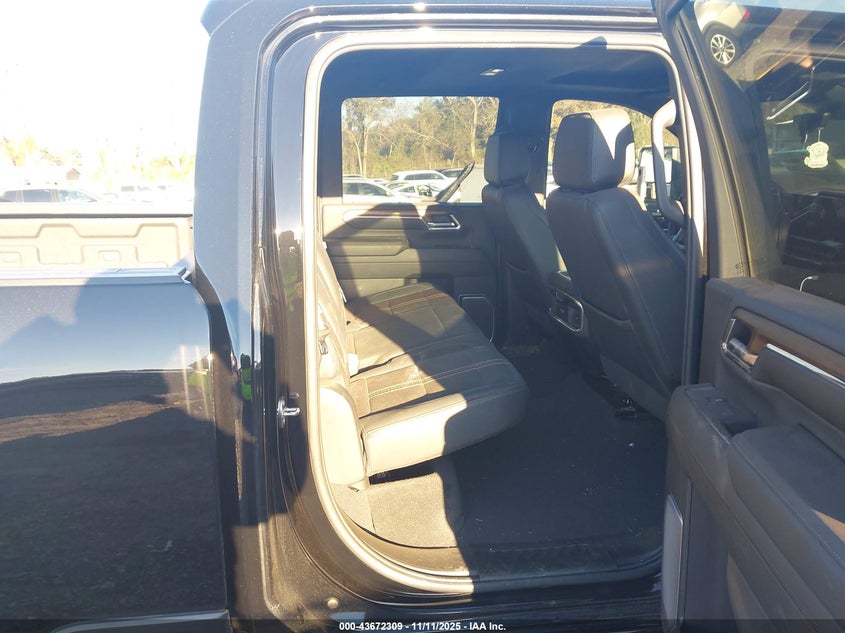 2GC4YREY8R1144104 2024 CHEVROLET SILVERADO photo no. 8