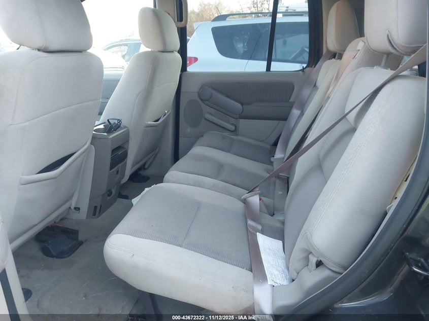 2007 Ford Explorer Xlt VIN: 1FMEU73E07UA74298 Lot: 43672322