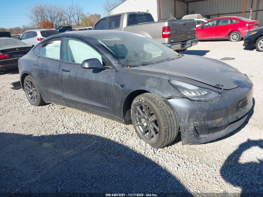 TESLA MODEL 3 LONG RANGE DUAL MOTOR ALL-WHEEL DRIVE