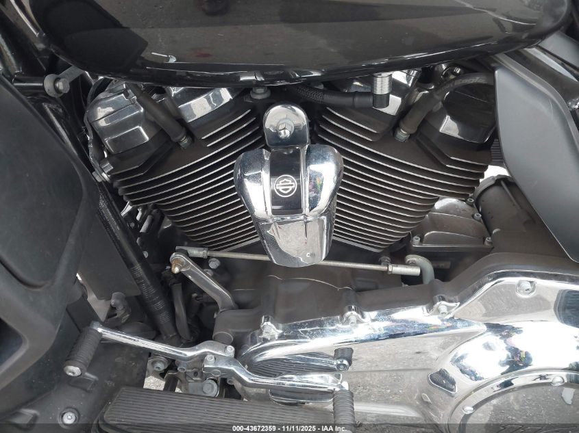 2019 Harley-Davidson Flhtk VIN: 1HD1KEF11KB645774 Lot: 43672359