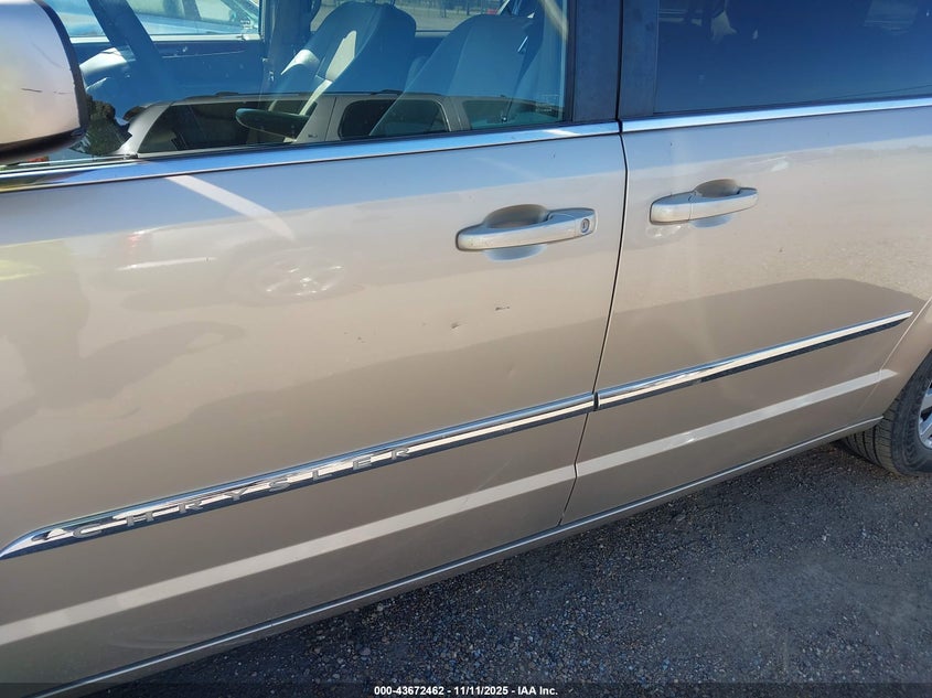 2015 Chrysler Town & Country Touring VIN: 2C4RC1BG0FR538064 Lot: 43672462