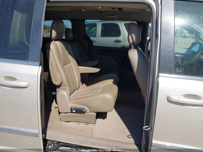 2015 Chrysler Town & Country Touring VIN: 2C4RC1BG0FR538064 Lot: 43672462