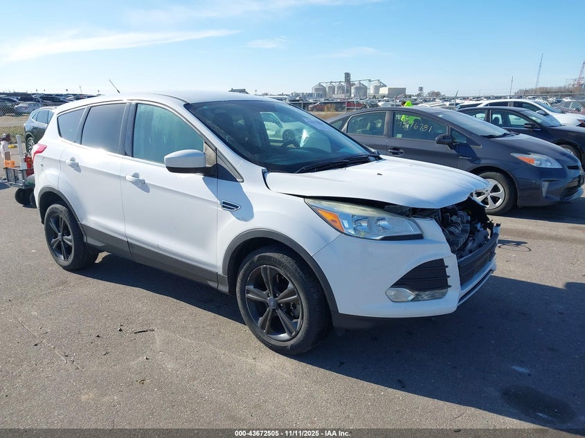 2016 FORD ESCAPE SE - 1FMCU9G93GUA77549