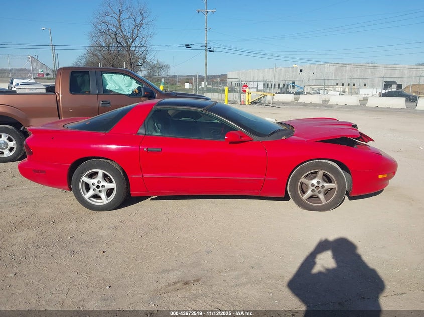 1997 Pontiac Firebird VIN: 2G2FS22K1V2222006 Lot: 43672519
