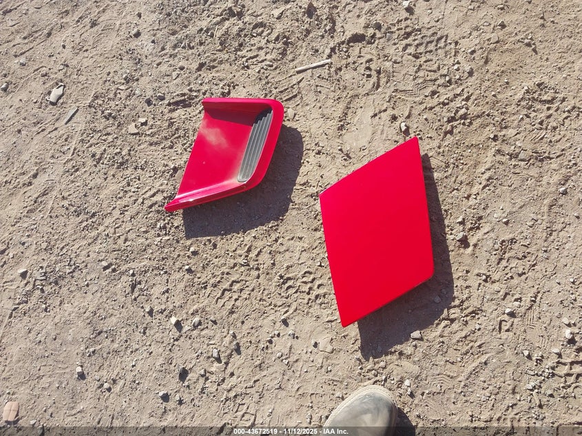 1997 Pontiac Firebird VIN: 2G2FS22K1V2222006 Lot: 43672519