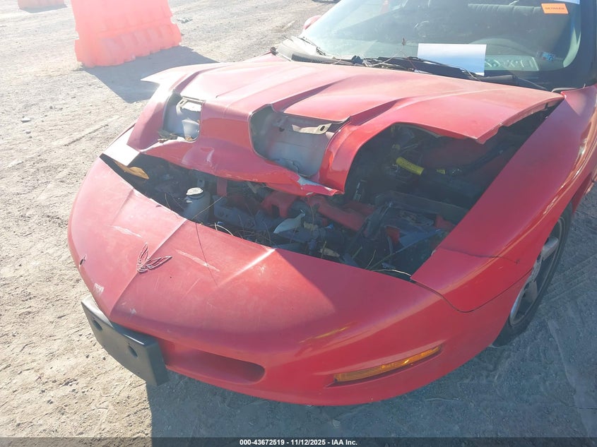 1997 Pontiac Firebird VIN: 2G2FS22K1V2222006 Lot: 43672519