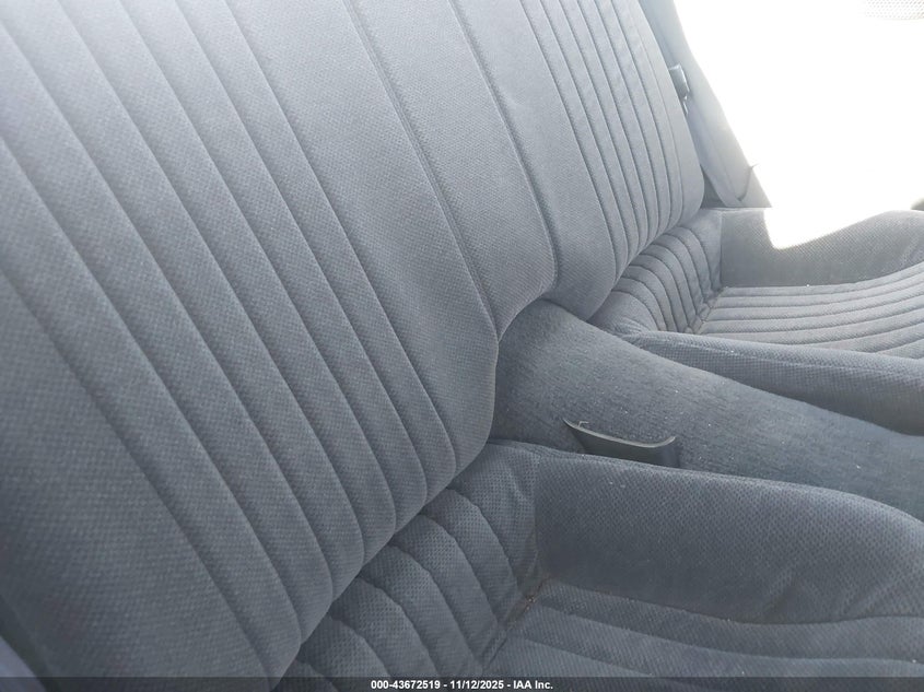 1997 Pontiac Firebird VIN: 2G2FS22K1V2222006 Lot: 43672519