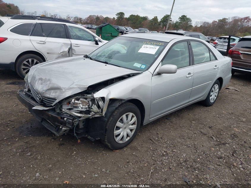 4T1BE32K25U048881 2005 TOYOTA CAMRY photo no. 2