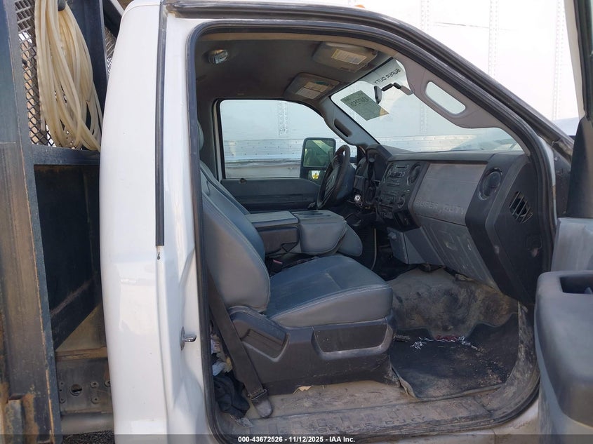 2011 Ford F-550 Chassis Xl VIN: 1FDUF5GT2BEC31688 Lot: 43672526