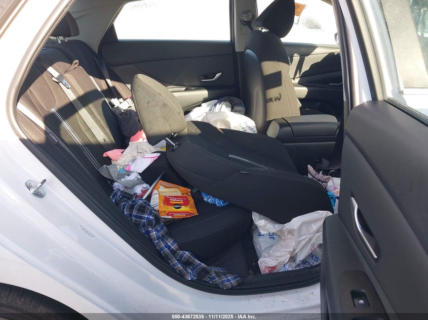 2025 HYUNDAI ELANTRA SEL CONVENIENCE KMHLS4DG8SU044146