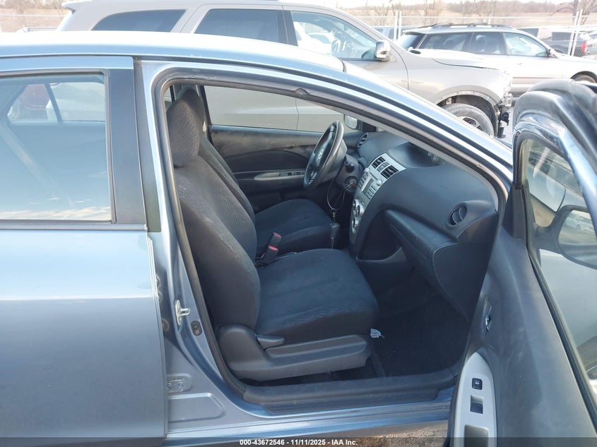 JTDBT923371087019 2007 TOYOTA YARIS photo no. 5