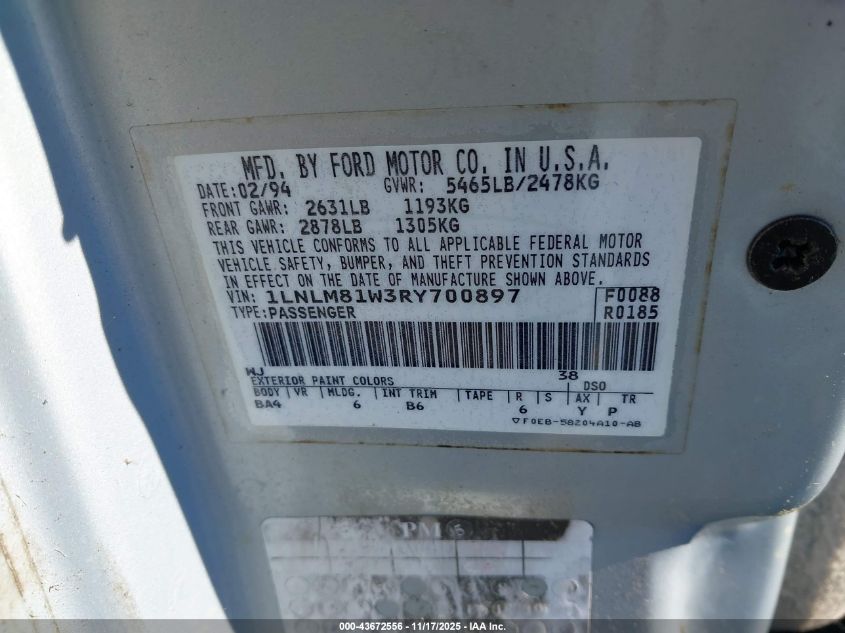 1994 Lincoln Town Car Executive VIN: 1LNLM81W3RY700897 Lot: 43672556