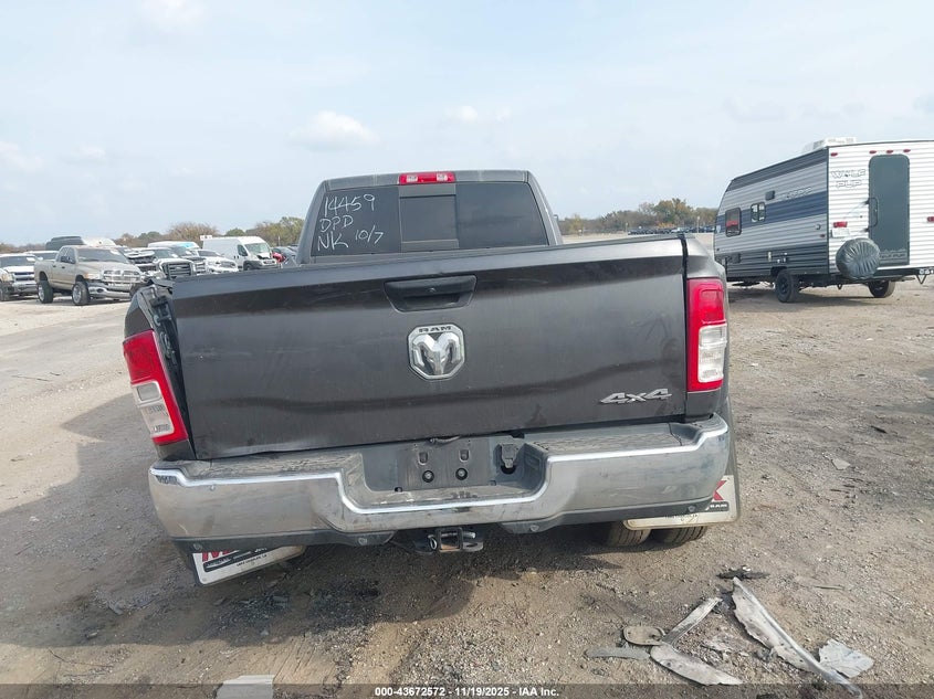 2020 Ram 3500 Tradesman 4X4 8' Box VIN: 3C63RRGL8LG240976 Lot: 43672572
