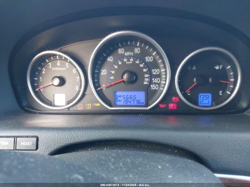 2011 Hyundai Veracruz Gls VIN: KM8NUDCC1BU145613 Lot: 43672574