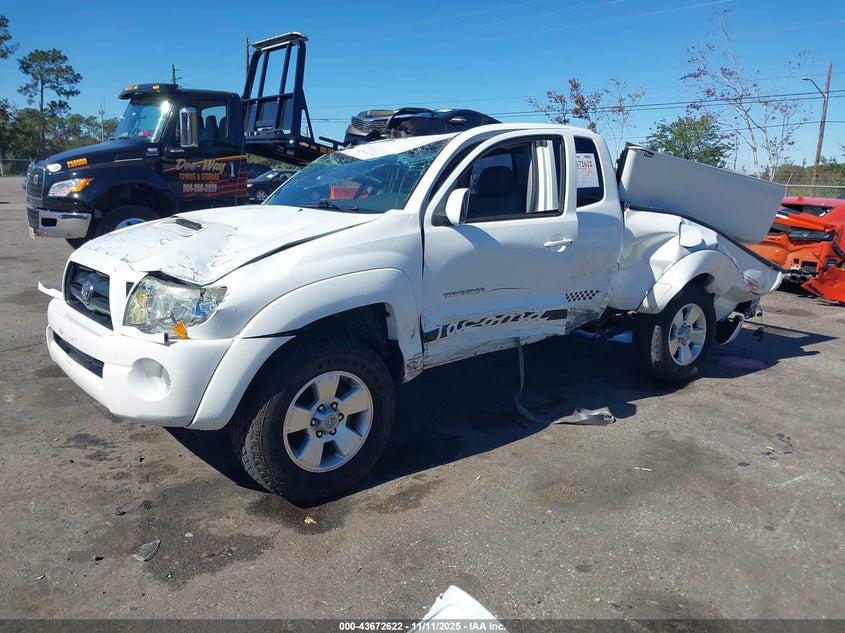 5TEUU42N15Z046045 2005 TOYOTA TACOMA photo no. 2